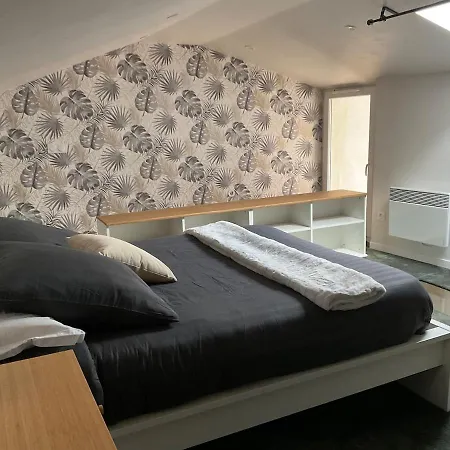 Petite Maison De Village A Bonnet Pres Riom Апартаменты