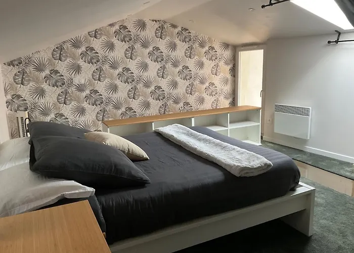 Petite Maison De Village A Bonnet Pres Riom Апартаменты